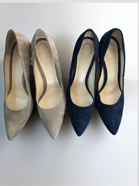 Delia suede pumps